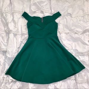 GREEN DRESS